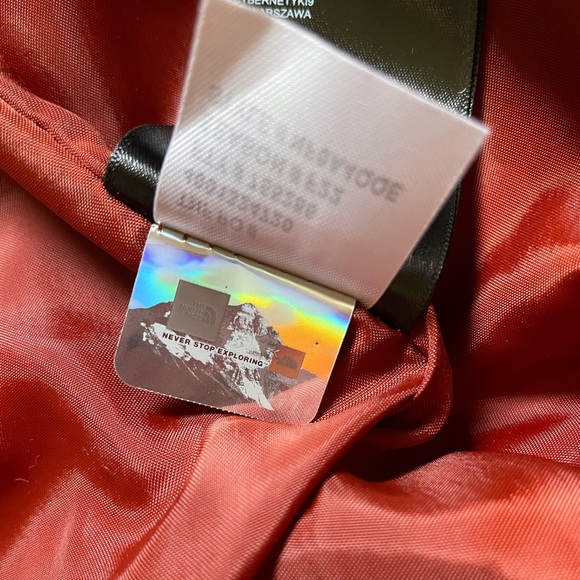 The North Face Women’s Gotham Down Jacket II In Brick House Red - Picture 9 of 9